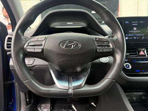 Used 2022 Hyundai Ioniq SE FWD image 29