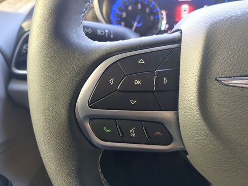 Used 2024 Chrysler Pacifica Limited w/ Trailer Tow Group image 20