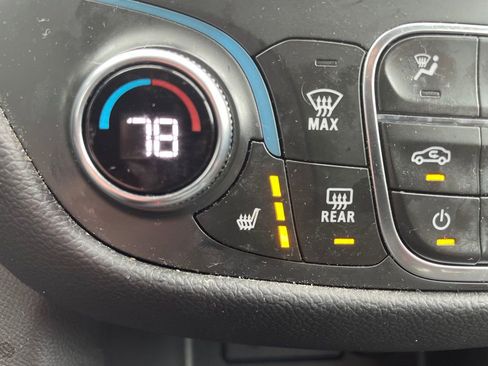Used 2023 Chevrolet Equinox RS AWD/4WD image 14