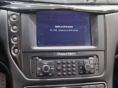 Used 2014 Maserati GranTurismo Sport image 19