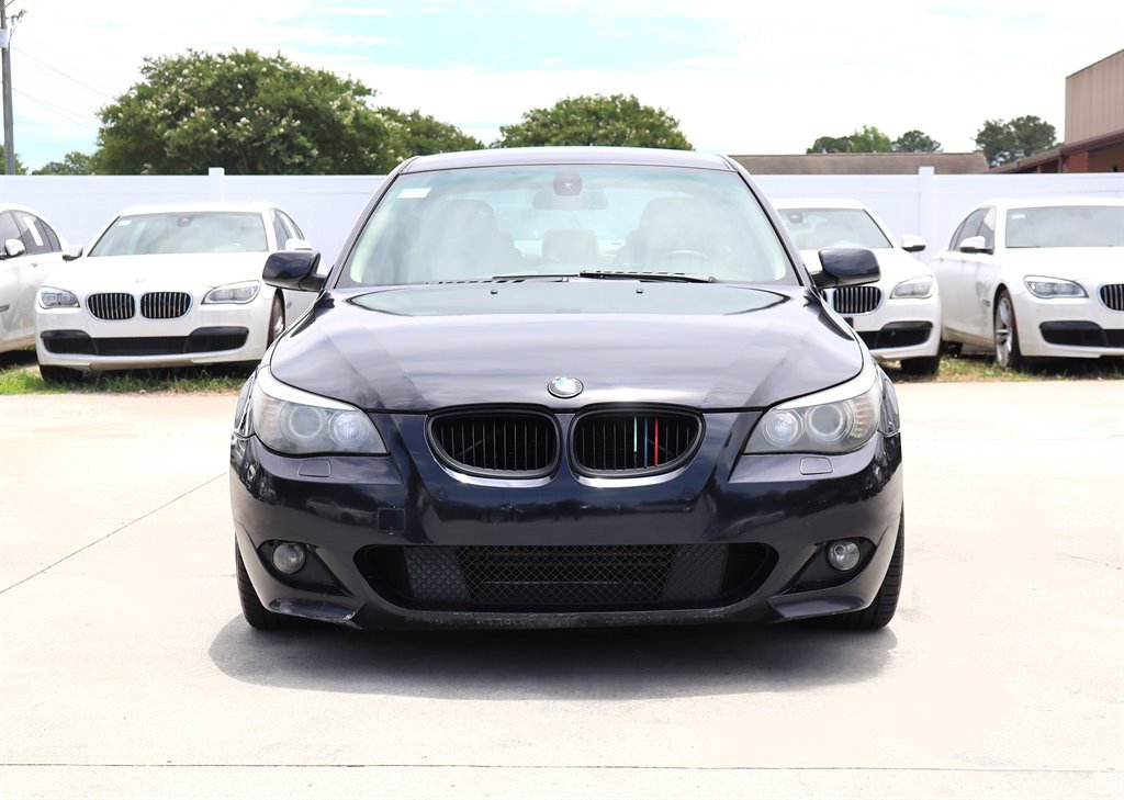Used 2008 BMW 550i Sedan w/ Sport Pkg RWD image 2