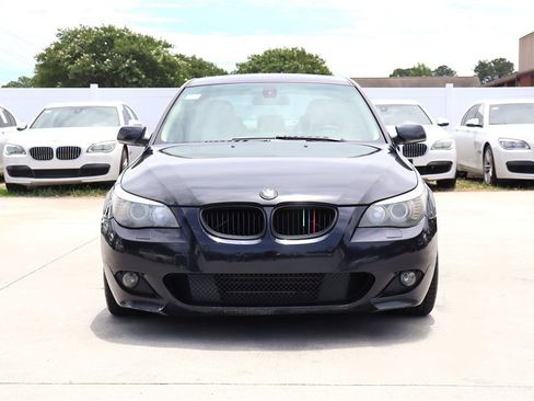 Used 2008 BMW 550i Sedan w/ Sport Pkg RWD image 2