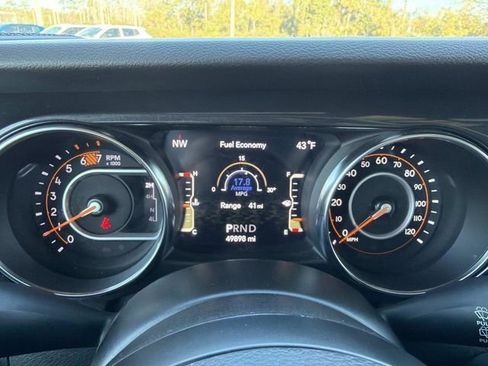 Used 2021 Jeep Wrangler Unlimited Sport image 26