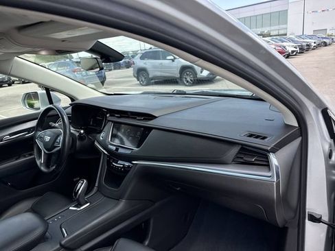 Used 2018 Cadillac XT5 Luxury AWD/4WD image 18