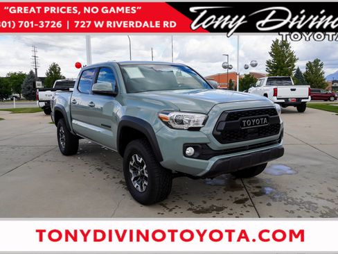 Certified 2022 Toyota Tacoma TRD Off-Road AWD/4WD image 1
