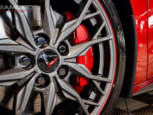 Used 2024 Chevrolet Corvette Stingray Premium Cpe w/ Z51 Performance Package RWD image 36