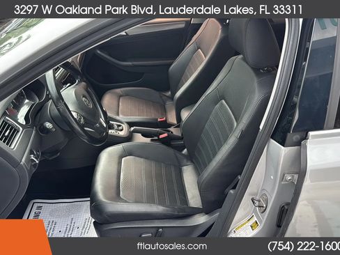 Used 2014 Volkswagen Jetta SEL FWD image 11