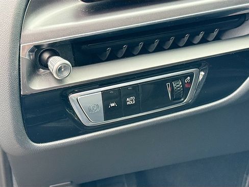 Used 2024 Cadillac Lyriq Tech RWD image 10