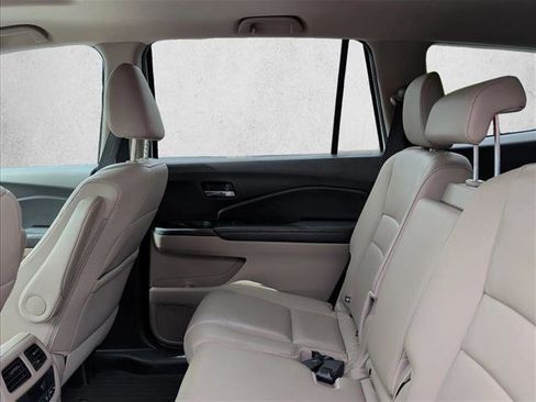 Used 2017 Honda Pilot EX-L image 17
