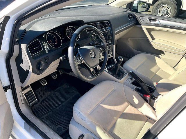 Used 2019 Volkswagen Golf Alltrack S AWD/4WD image 8