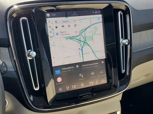 Certified 2023 Volvo XC40 B5 Plus w/ Driver Assist Package image 22