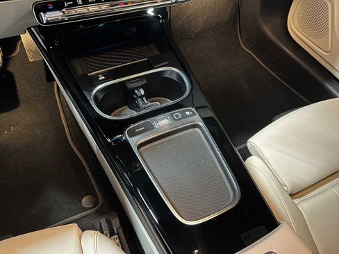 Certified 2025 Mercedes-Benz CLA 250 4MATIC image 31