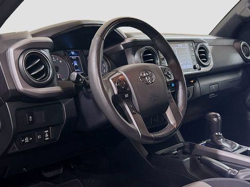 Used 2023 Toyota Tacoma TRD Off-Road AWD/4WD image 7