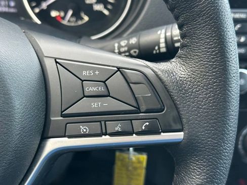 Used 2019 Nissan Rogue S w/ Special Edition Package AWD/4WD image 39