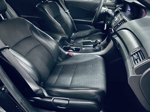Used 2017 Honda Accord Sport image 27