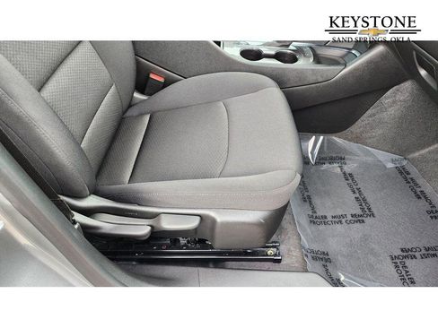 Used 2025 Chevrolet Malibu LT image 12