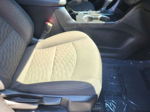Used 2019 Chevrolet Equinox LT FWD image 20