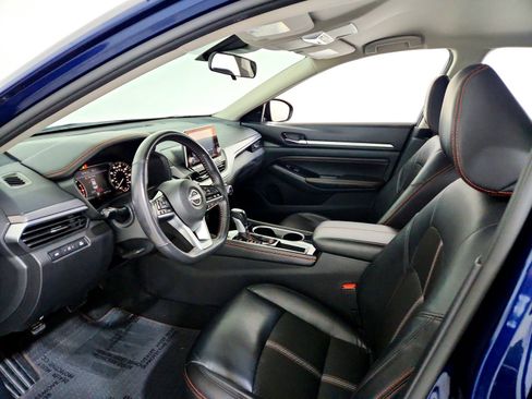 Used 2023 Nissan Altima 2.5 SR image 17
