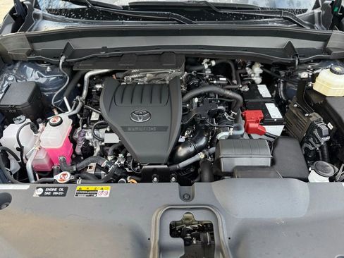 Used 2024 Toyota Grand Highlander XLE image 10