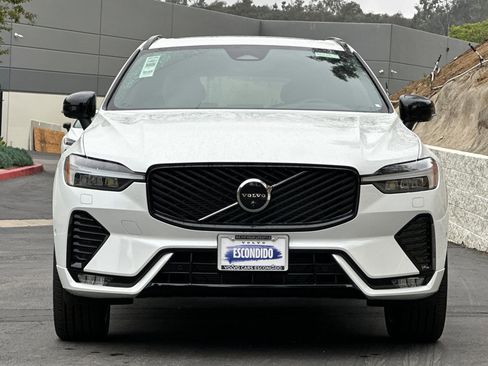 New 2026 Volvo XC60 B5 Plus w/ Climate Package AWD/4WD image 6