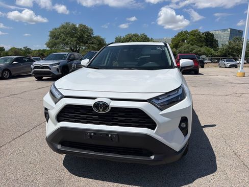 Used 2024 Toyota RAV4 XLE Premium image 2