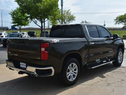 Used 2023 Chevrolet Silverado 1500 LTZ AWD/4WD image 5