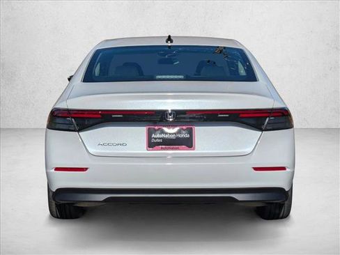 New 2025 Honda Accord SE image 8