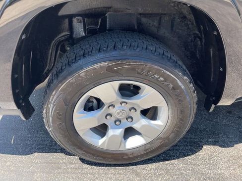 Used 2025 RAM 1500 Big Horn AWD/4WD image 37