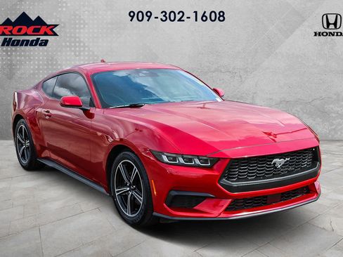 Used 2024 Ford Mustang Coupe RWD image 3