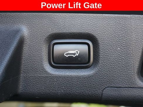Used 2020 Hyundai Santa Fe SEL w/ Convenience Package FWD image 17
