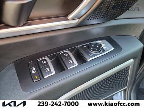 Certified 2025 Kia Telluride LX FWD image 21