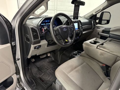 Used 2020 Ford F250 XLT image 10