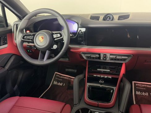 New 2026 Porsche Cayenne Coupe image 21