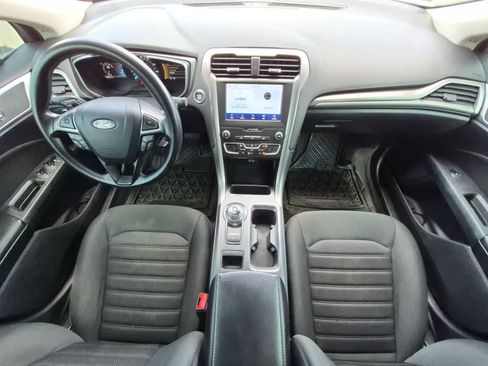 Used 2020 Ford Fusion SE AWD/4WD image 14