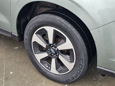 Used 2017 Subaru Forester 2.5i w/ Alloy Wheel Package image 9