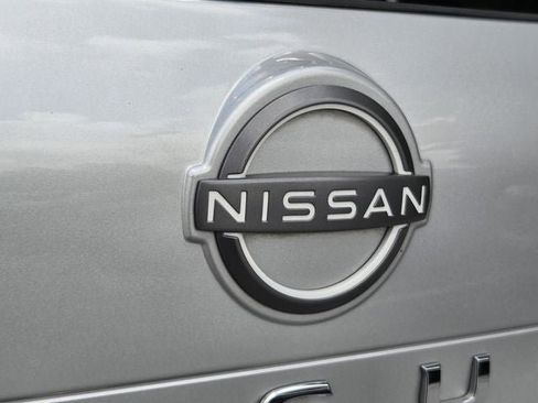 Used 2023 Nissan Rogue SV FWD image 34