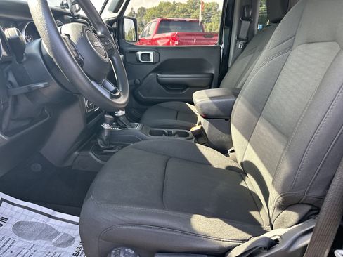 Used 2020 Jeep Wrangler Sport AWD/4WD image 10