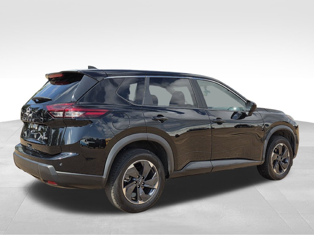 Used 2024 Nissan Rogue SV AWD/4WD image 6