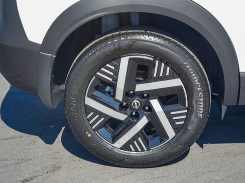 New 2026 Nissan Kicks SV image 9