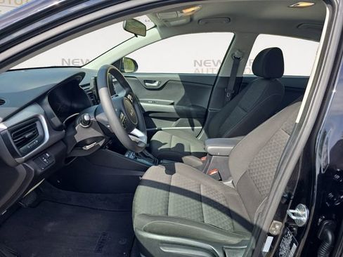 Used 2022 Kia Rio S FWD image 9