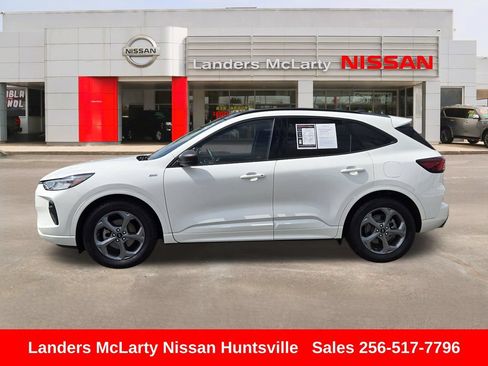 Used 2023 Ford Escape ST-Line w/ Tech Pack #1 FWD image 8