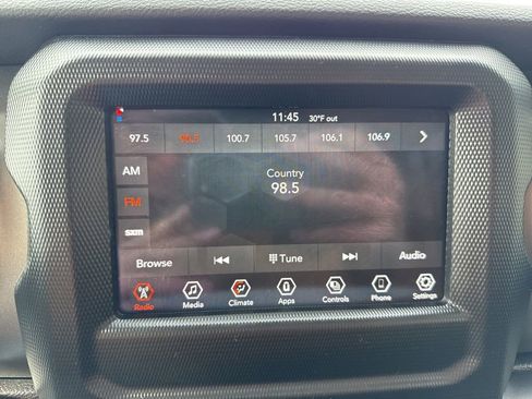 Used 2022 Jeep Wrangler Unlimited Sport image 4