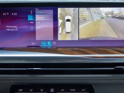 Used 2026 Cadillac Escalade Platinum Sport w/ LPO, Floor Liner Package AWD/4WD image 18