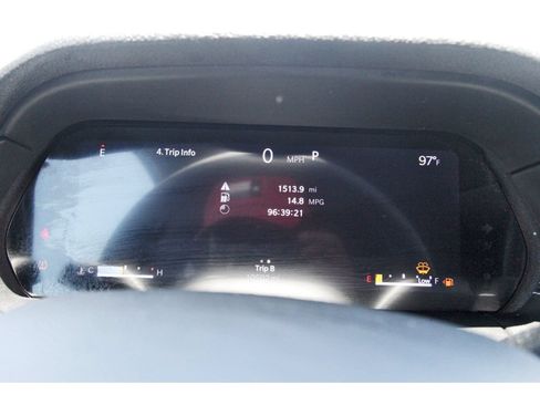 Used 2025 Jeep Grand Cherokee Altitude RWD image 17