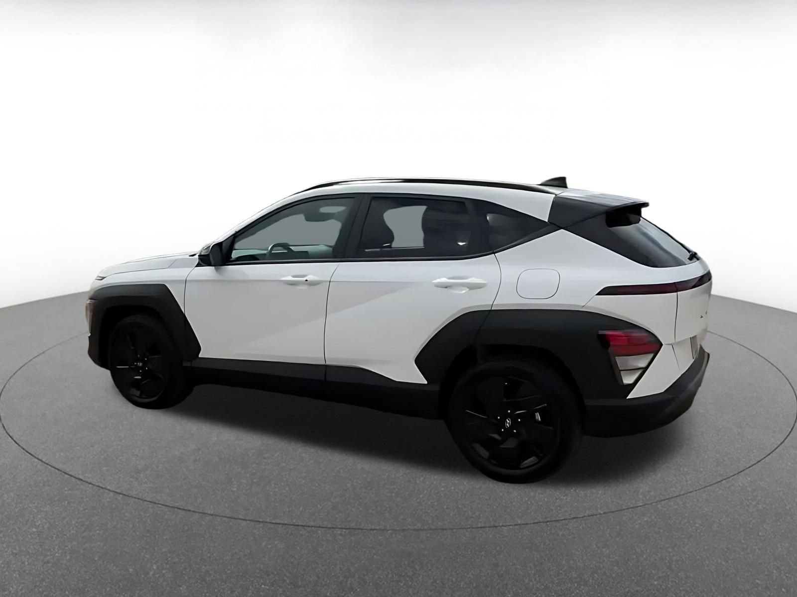 Used 2026 Hyundai Kona SEL Sport FWD image 9