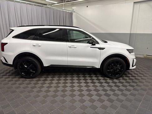 Certified 2023 Kia Sorento SX AWD/4WD image 6