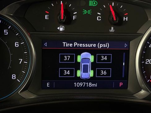 Used 2019 Chevrolet Equinox Premier FWD image 17