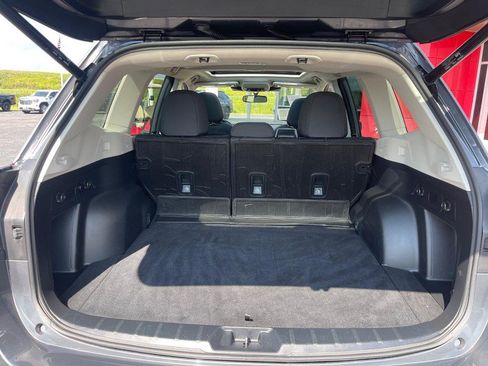 Used 2023 Subaru Forester Premium AWD/4WD image 17
