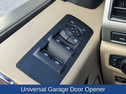 Certified 2019 Ford F150 Lariat image 25