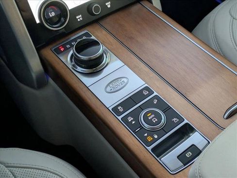 Used 2022 Land Rover Range Rover Westminster Edition image 10